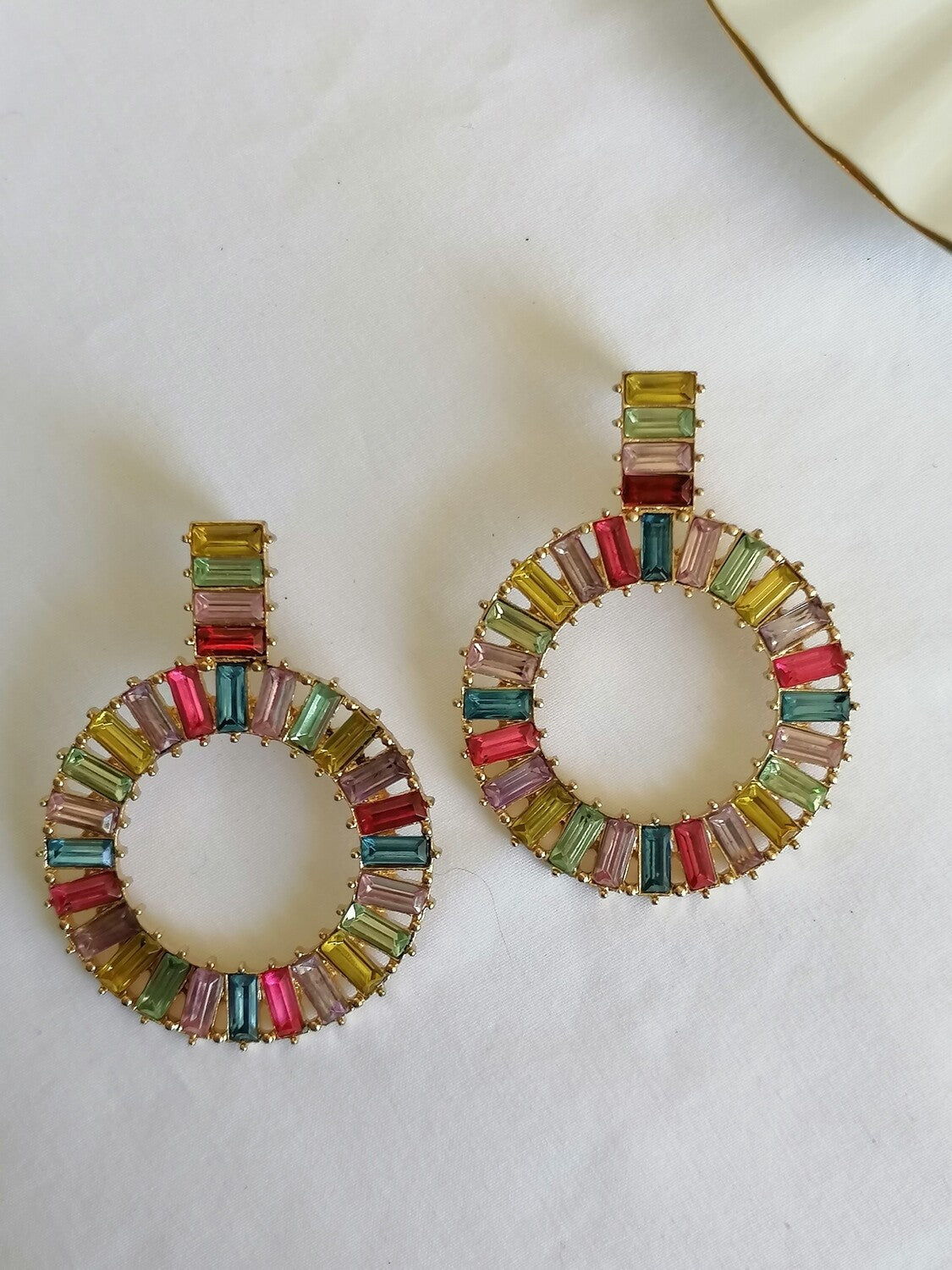 Ella - Multicolor Rhinestone Round Earrings