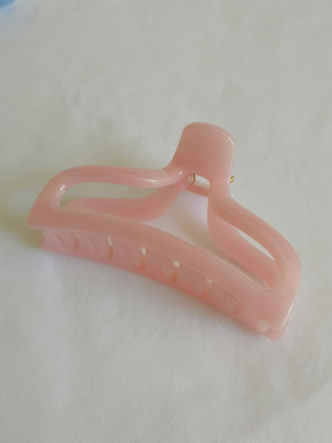 Pastel Medium Hair Claw