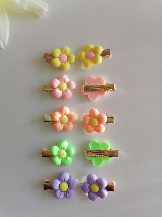 Pretty Flower Mini Hair Clips - 2pcs