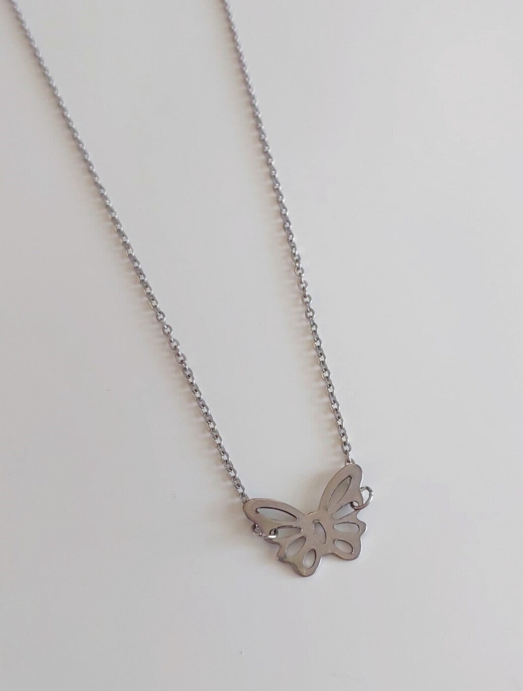 Butterfly Chocker