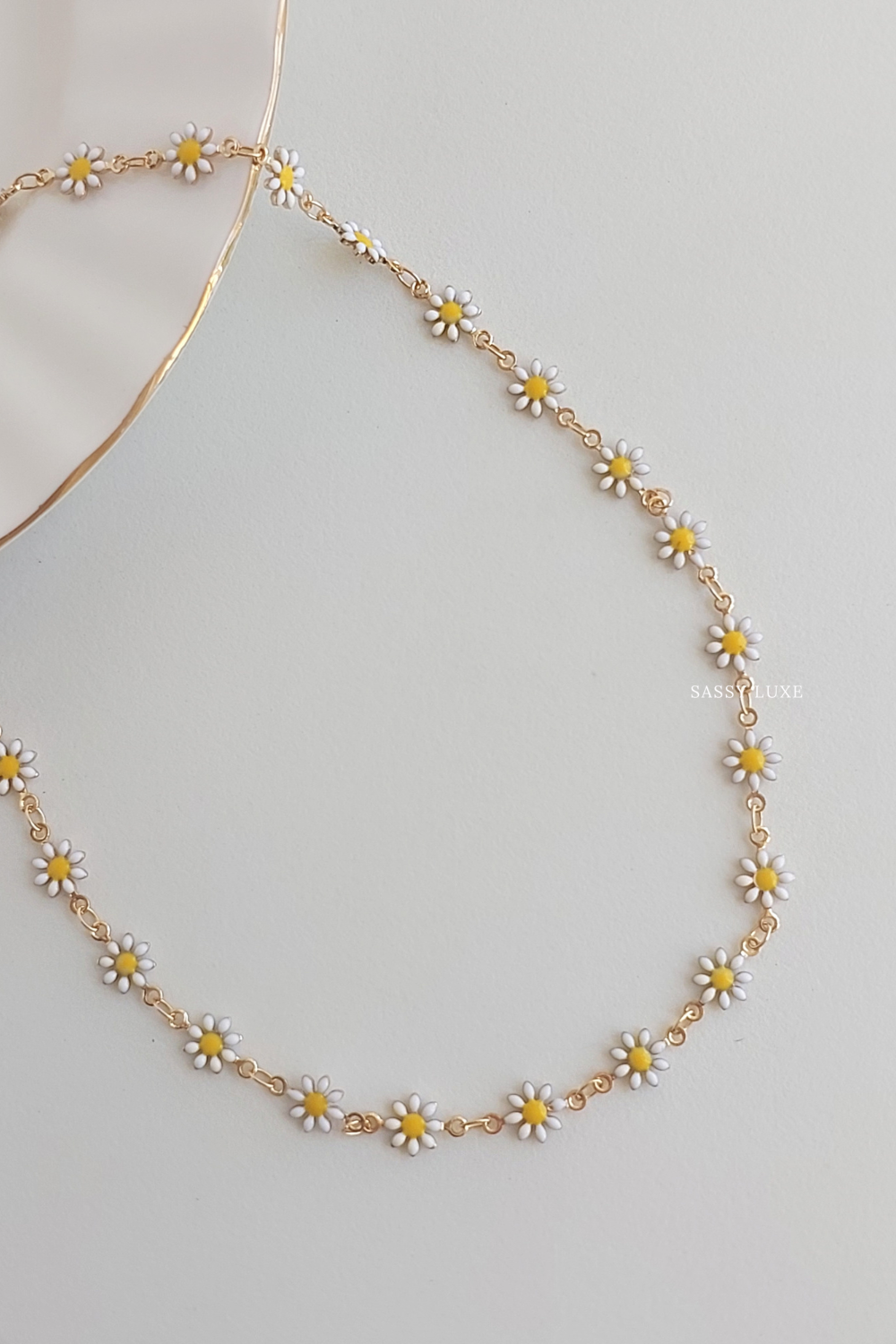 Daisy Choker Necklace