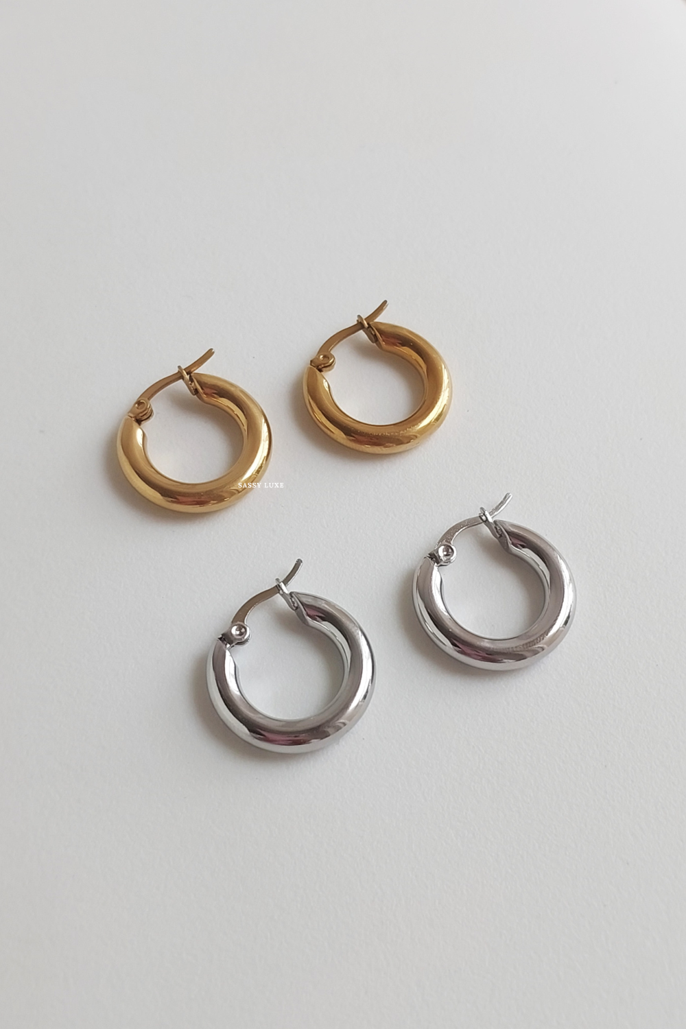 Amara Hoop | Minimalistic Classic Hoops